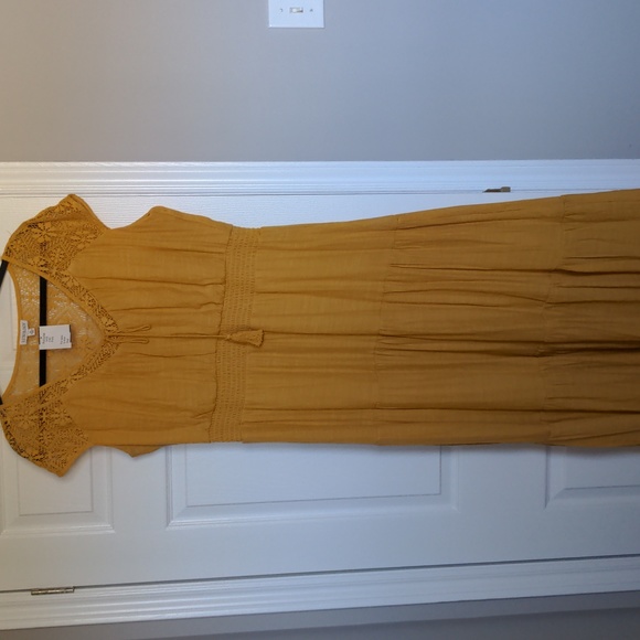 Luxology Dresses & Skirts - Dress